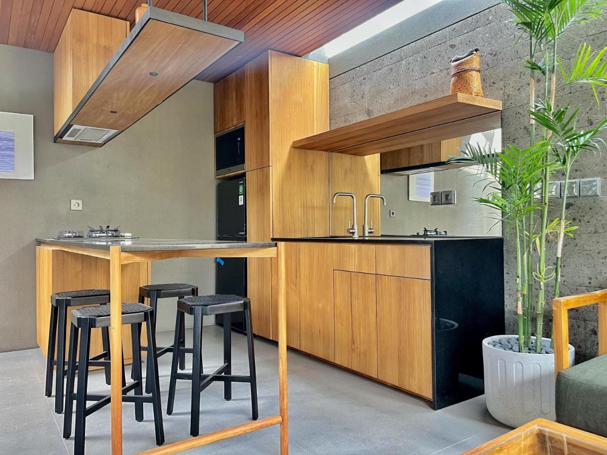 Domisili Villas Canggu Bali By Fays Hospitality Buitenkant foto